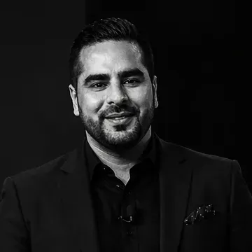 Sam Akbari